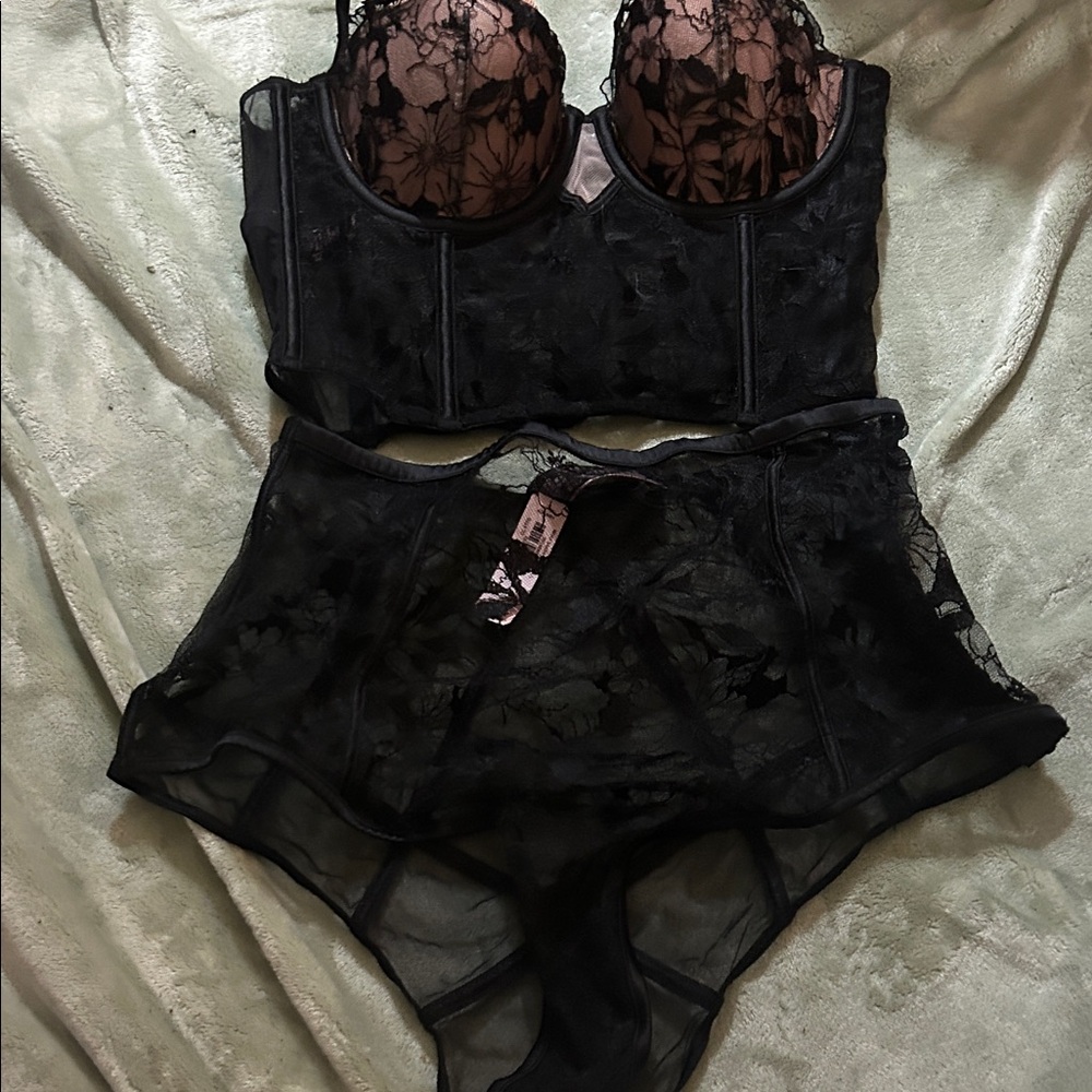 Black Lace Lingerie Set